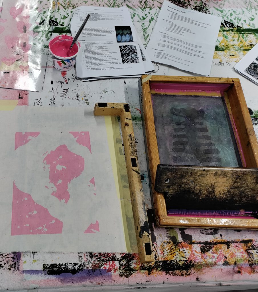 Sinne tänne vahalla sudittu